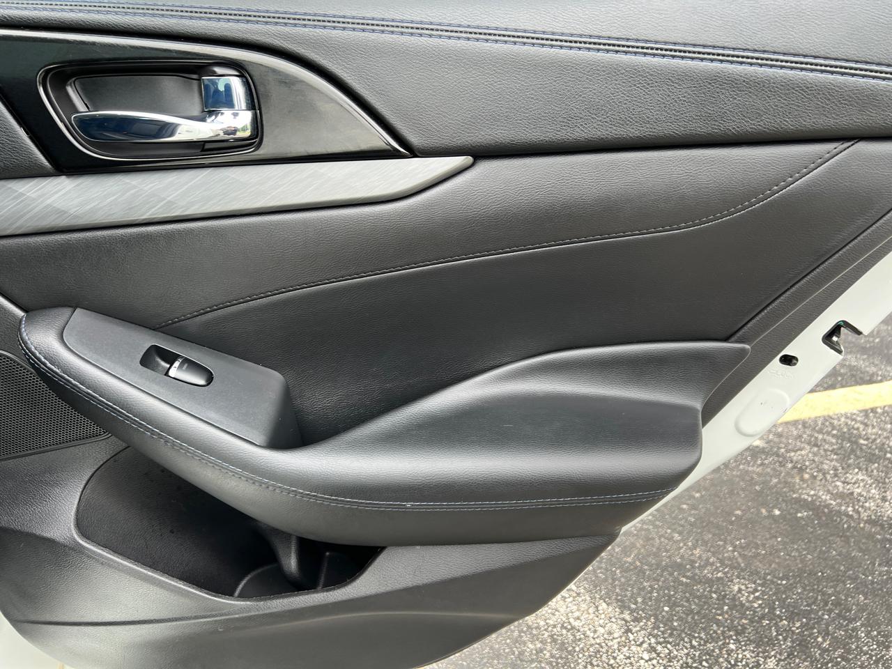 Nissan Maxima S 3.5L 2018