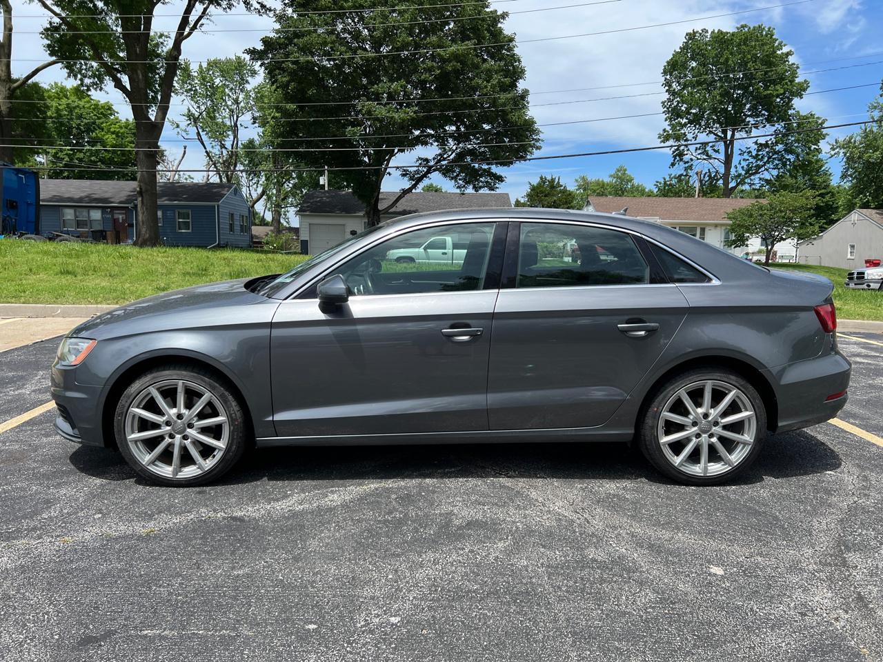 Audi A3 4dr Sdn quattro 2.0T Premium Plus 2015