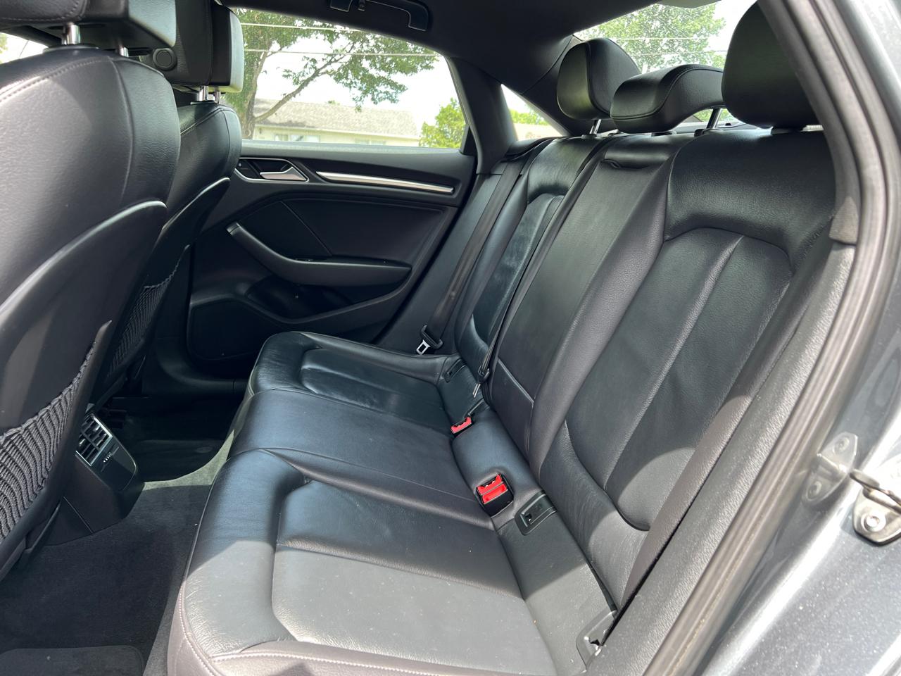 Audi A3 4dr Sdn quattro 2.0T Premium Plus 2015