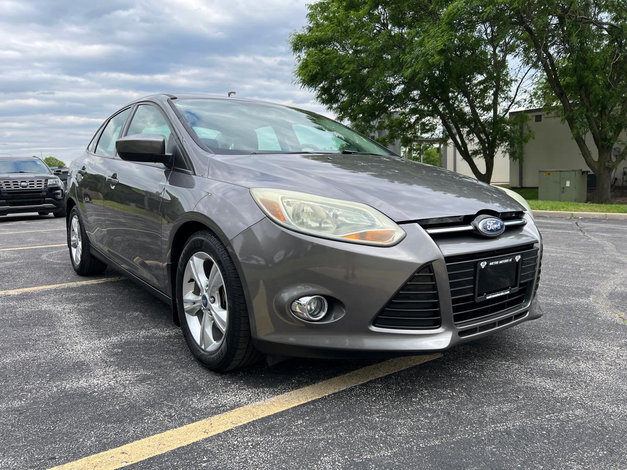 Ford Focus 4dr Sdn SE 2012