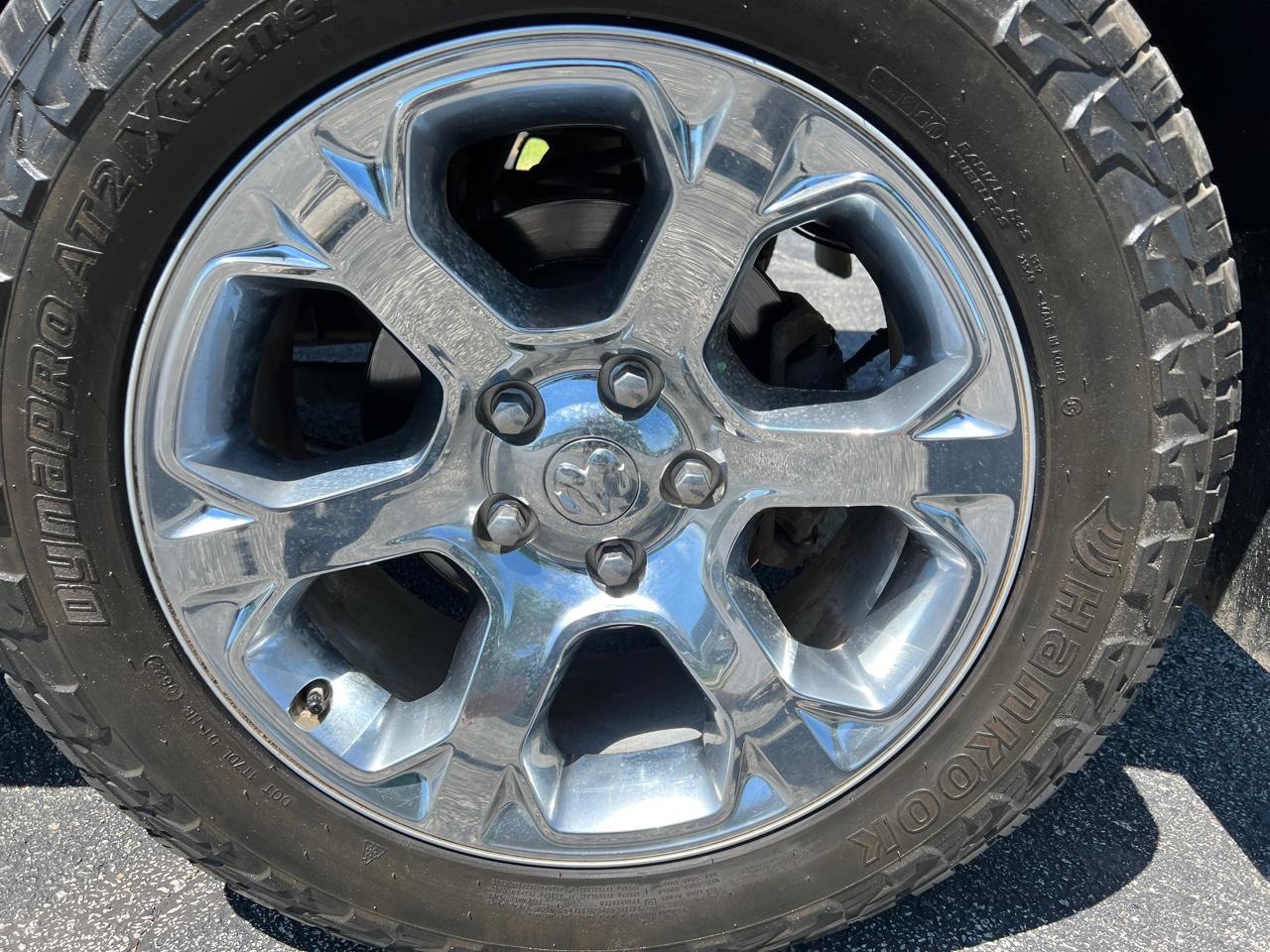 RAM 1500 Laramie 4x4 Crew Cab 5'7" Box 2018