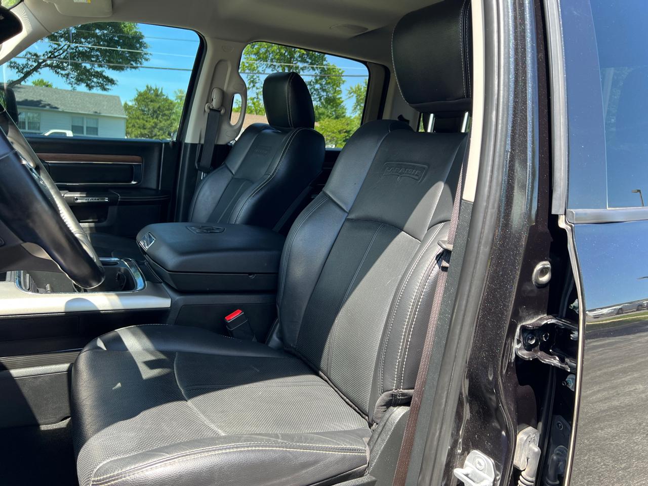 RAM 1500 Laramie 4x4 Crew Cab 5'7" Box 2018