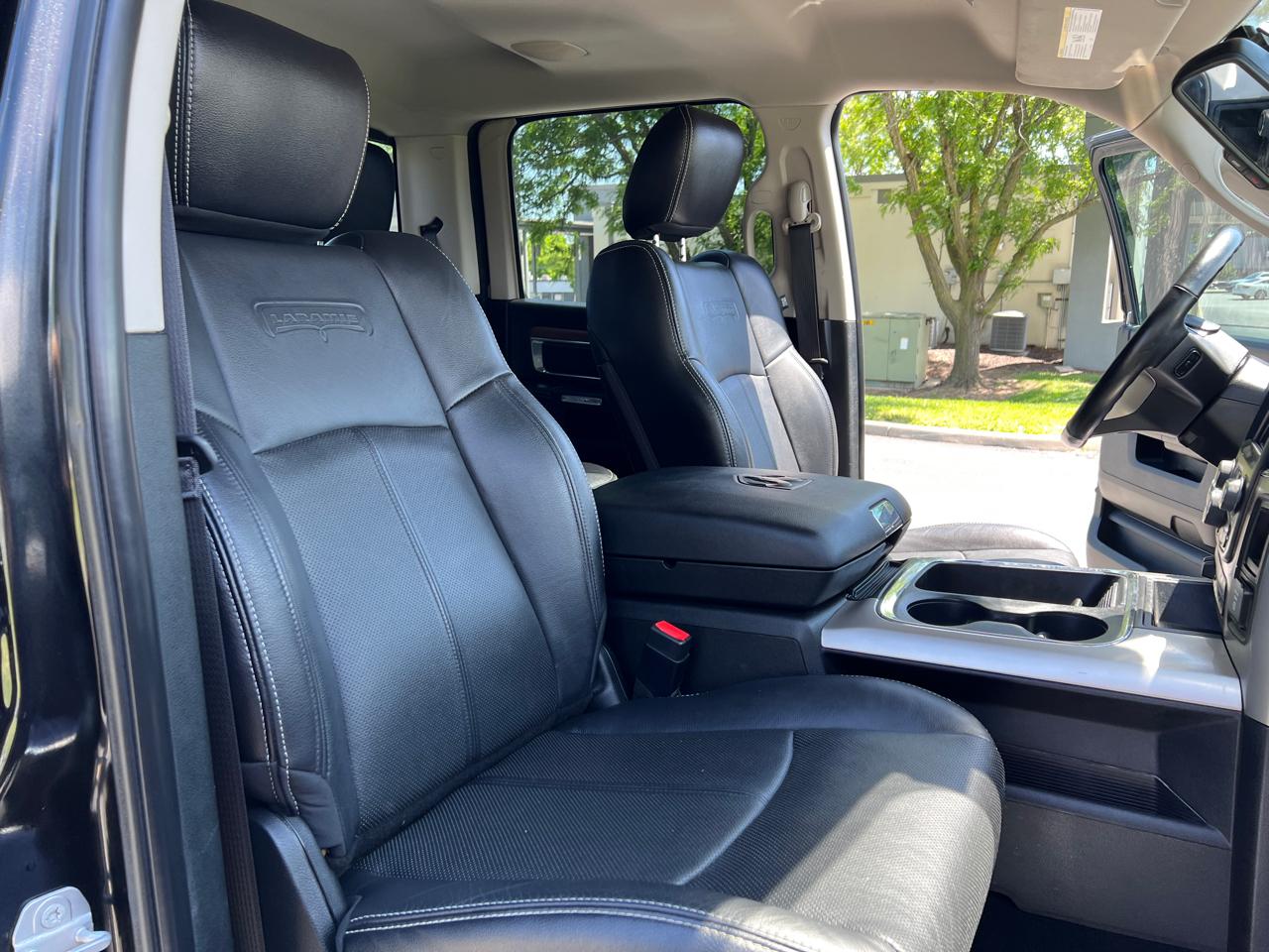 RAM 1500 Laramie 4x4 Crew Cab 5'7" Box 2018
