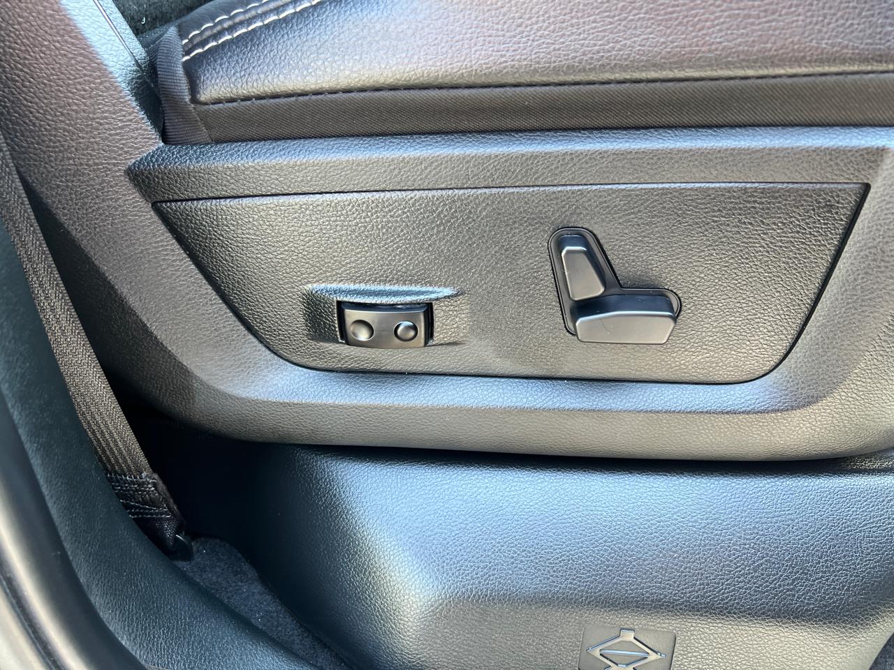 RAM 1500 Laramie 4x4 Crew Cab 5'7" Box 2018