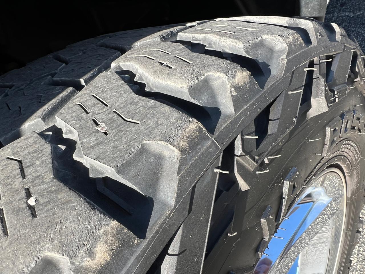 RAM 1500 Express 4x4 Quad Cab 6'4" Box 2017
