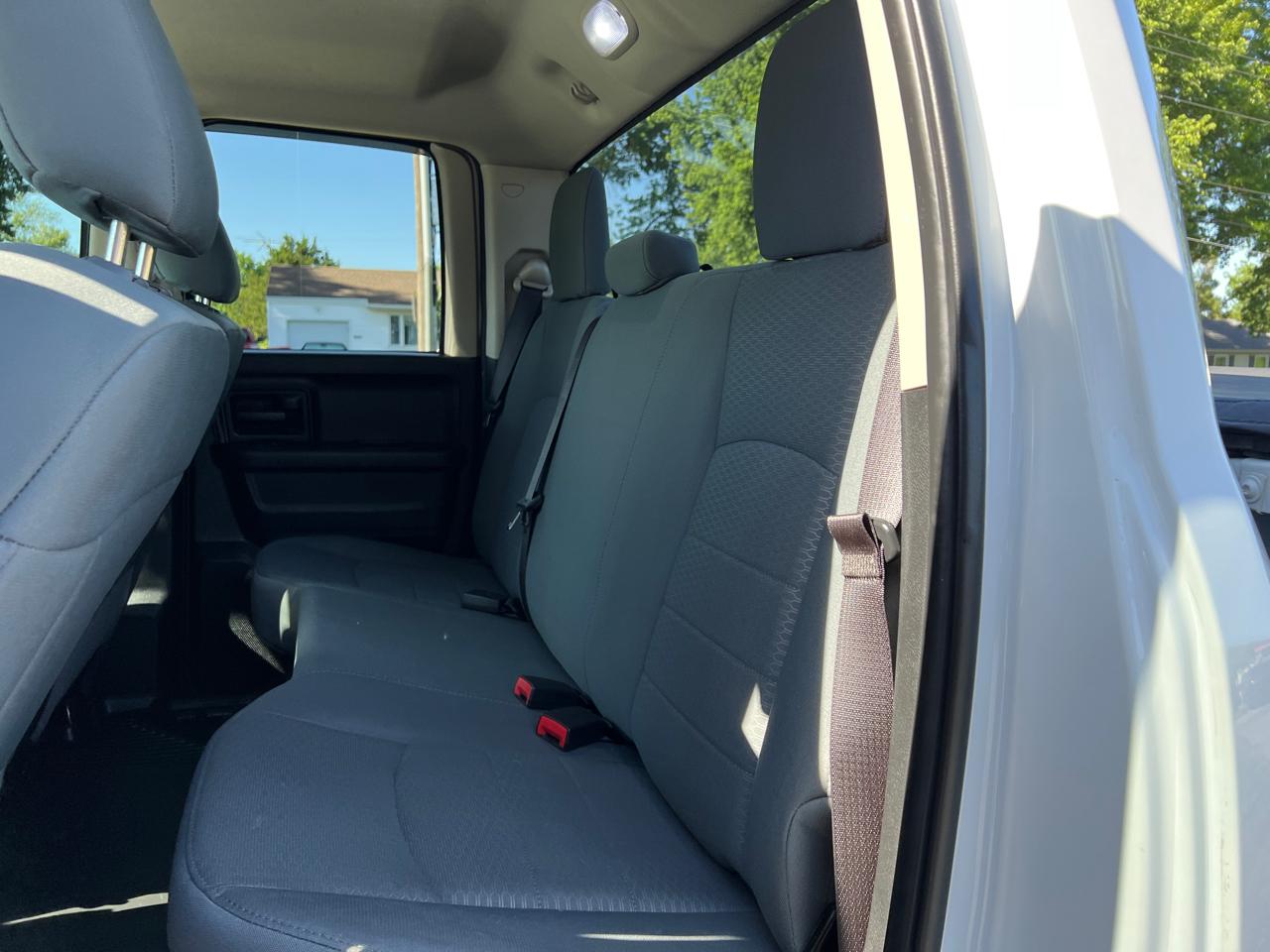 RAM 1500 Express 4x4 Quad Cab 6'4" Box 2017