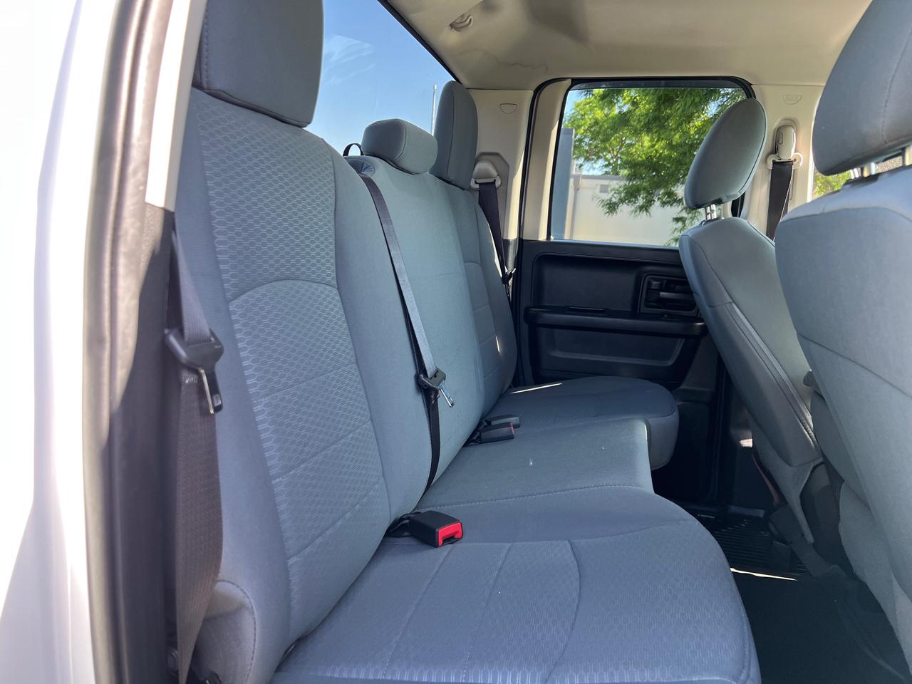 RAM 1500 Express 4x4 Quad Cab 6'4" Box 2017