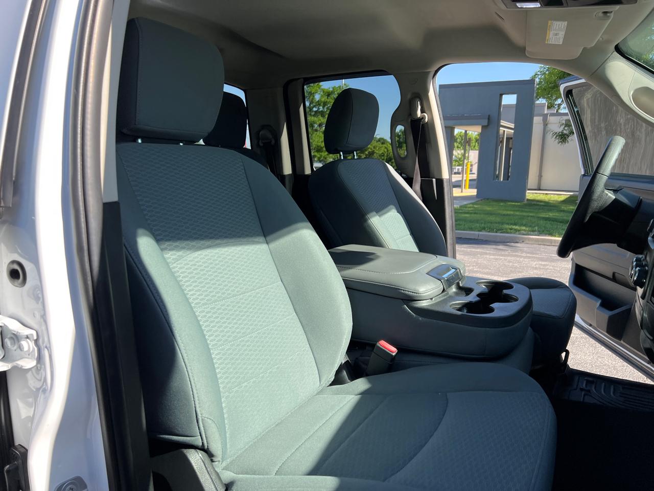 RAM 1500 Express 4x4 Quad Cab 6'4" Box 2017