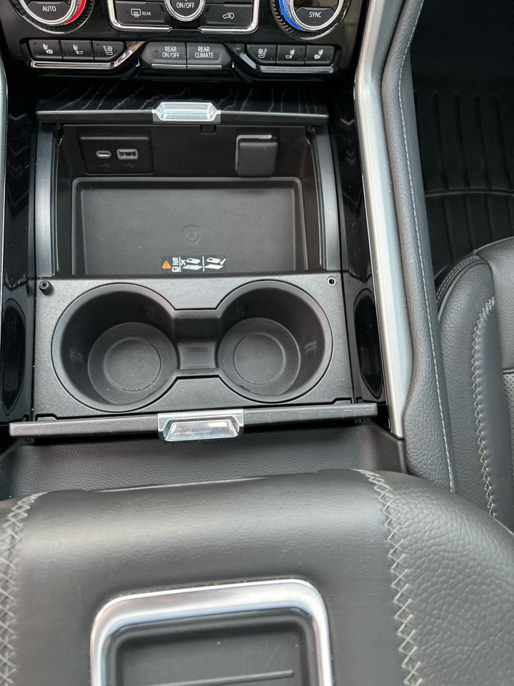 GMC Yukon 4WD 4dr Denali 2022