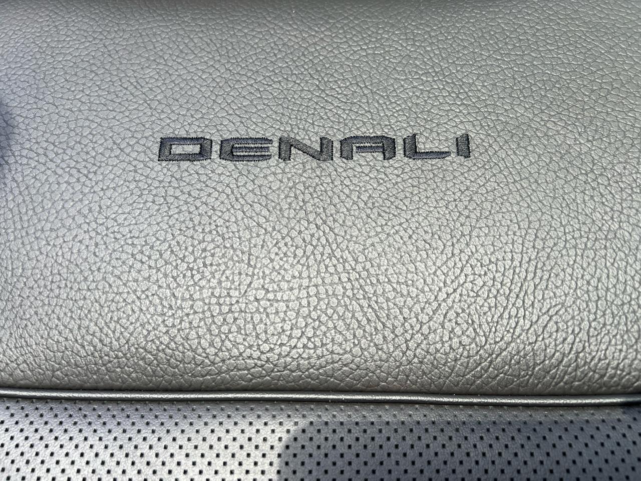 GMC Yukon 4WD 4dr Denali 2022