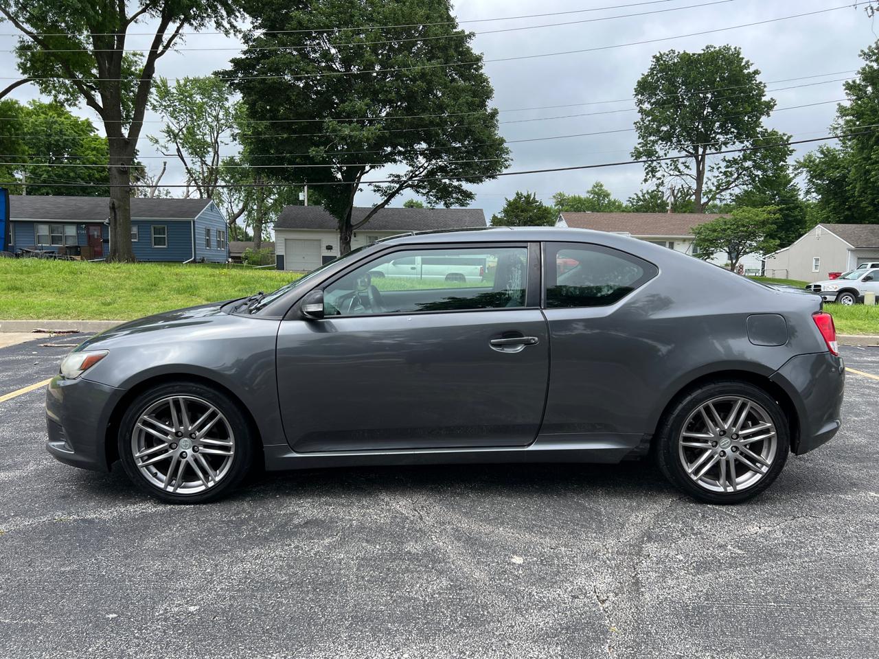 Scion tC 2dr HB Auto (Natl) 2011