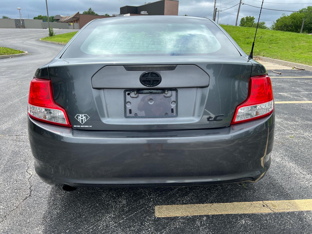 Scion tC 2dr HB Auto (Natl) 2011