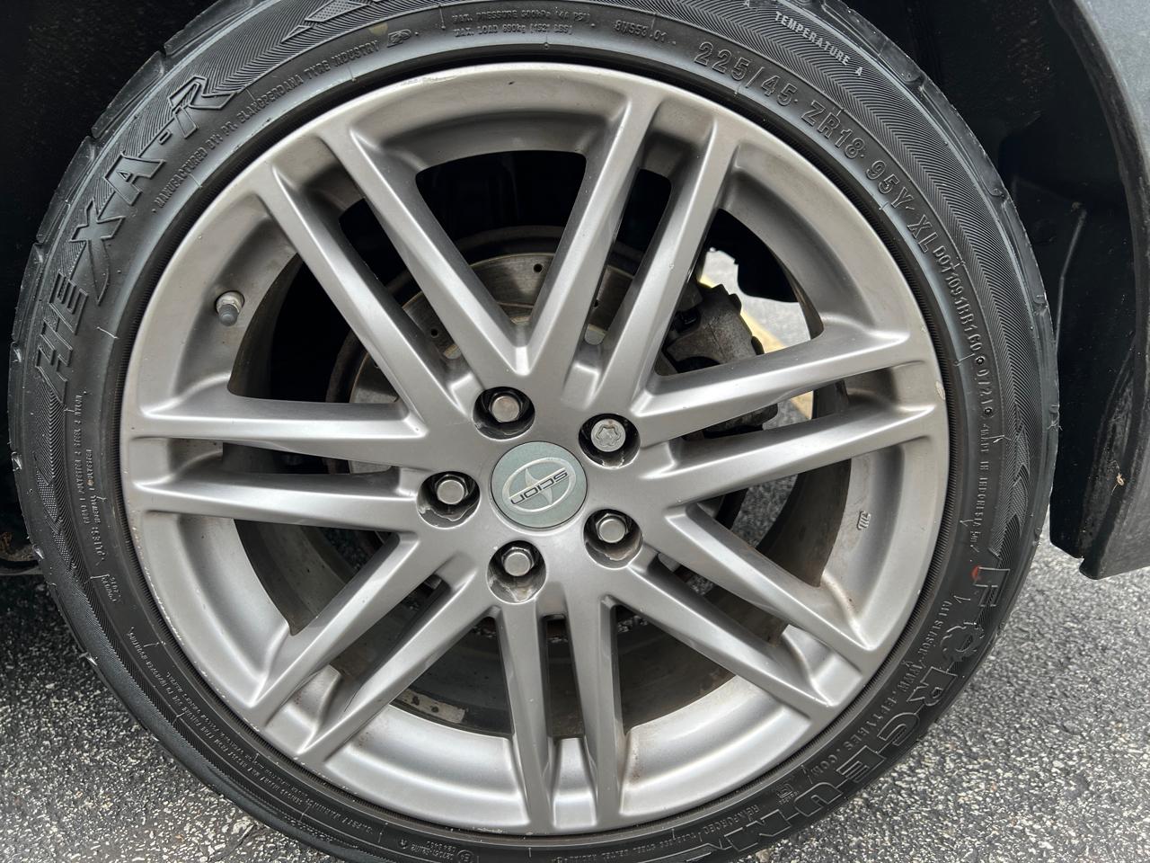 Scion tC 2dr HB Auto (Natl) 2011