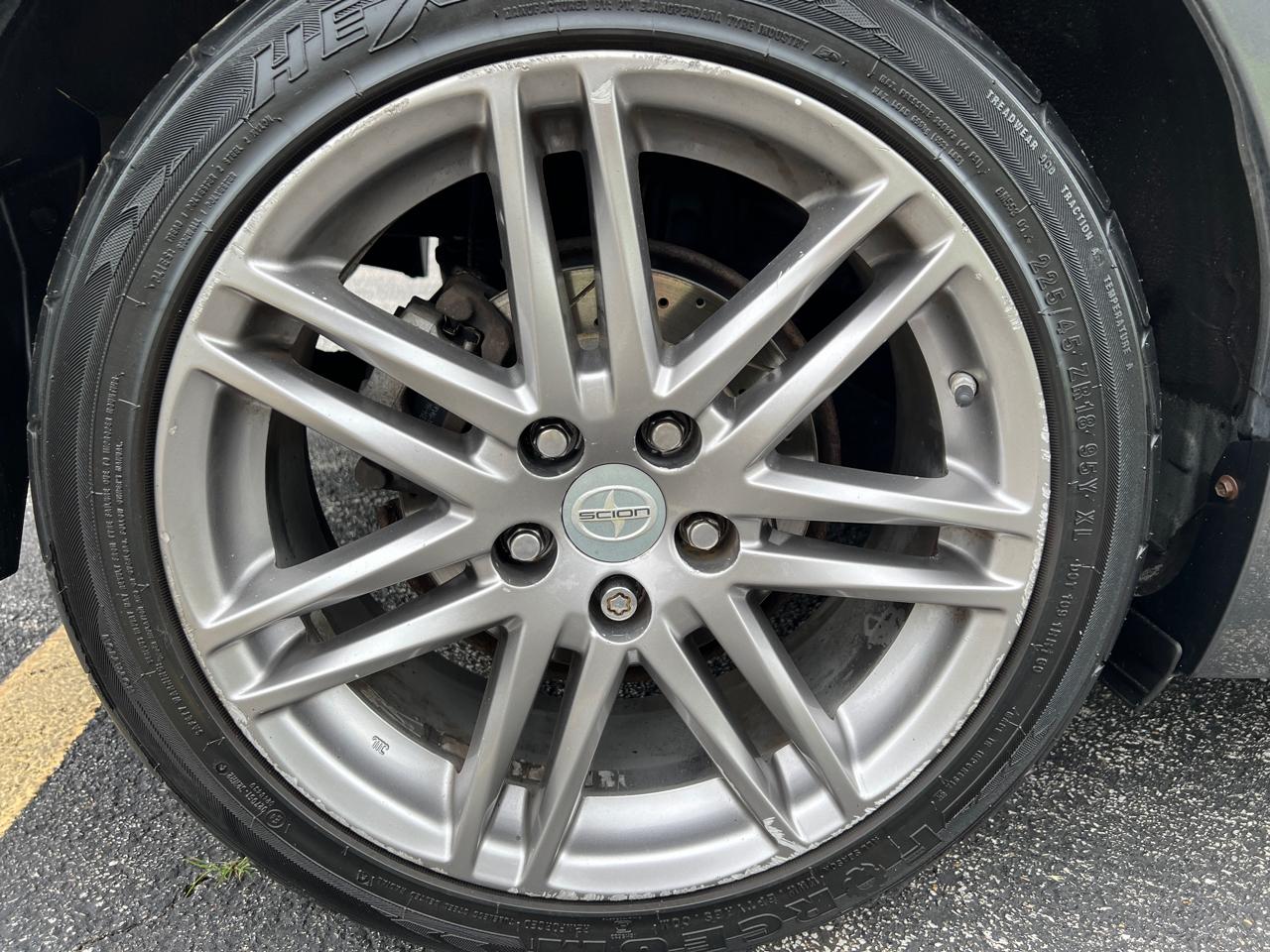 Scion tC 2dr HB Auto (Natl) 2011