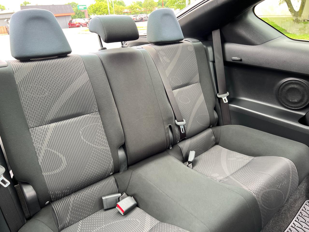 Scion tC 2dr HB Auto (Natl) 2011