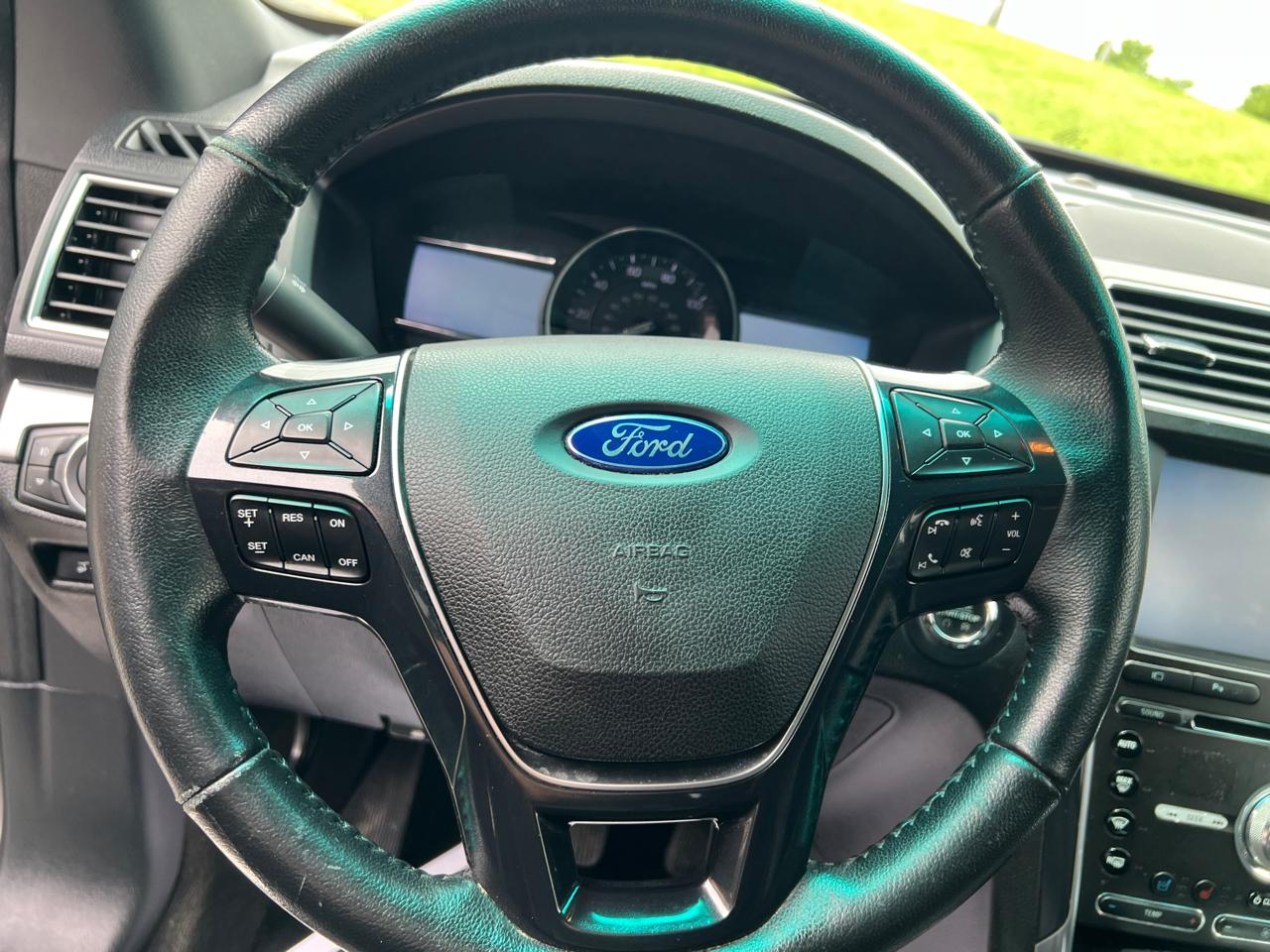 Ford Explorer FWD 4dr Limited 2016
