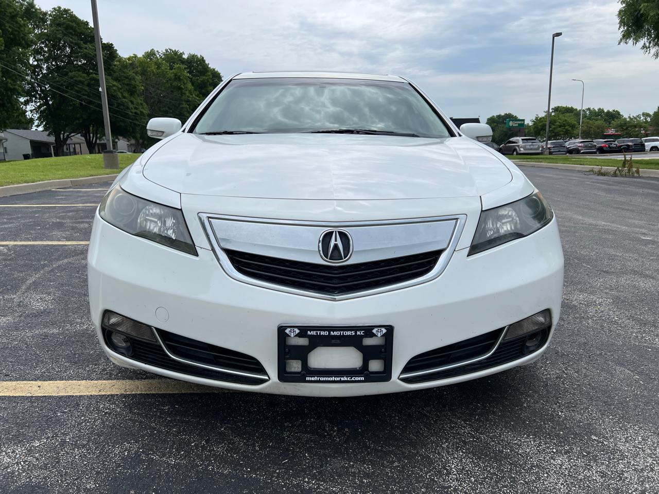 Acura TL 4dr Sdn Auto 2WD 2013