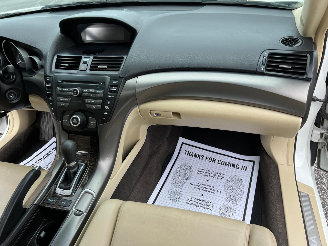 Acura TL 4dr Sdn Auto 2WD 2013