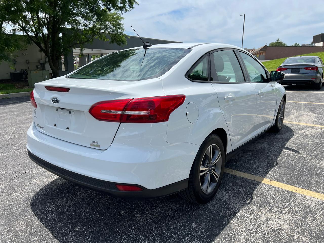 Ford Focus SE Sedan 2017