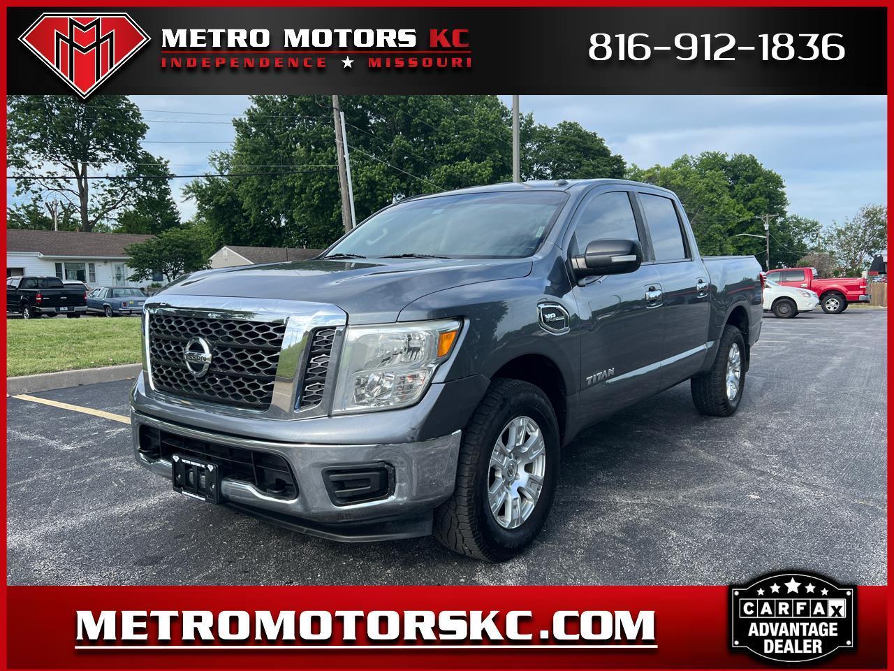 2017 Nissan Titan 4x4 Crew Cab SV