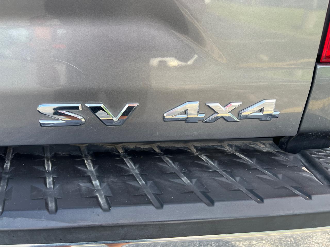 Nissan Titan 4x4 Crew Cab SV 2017