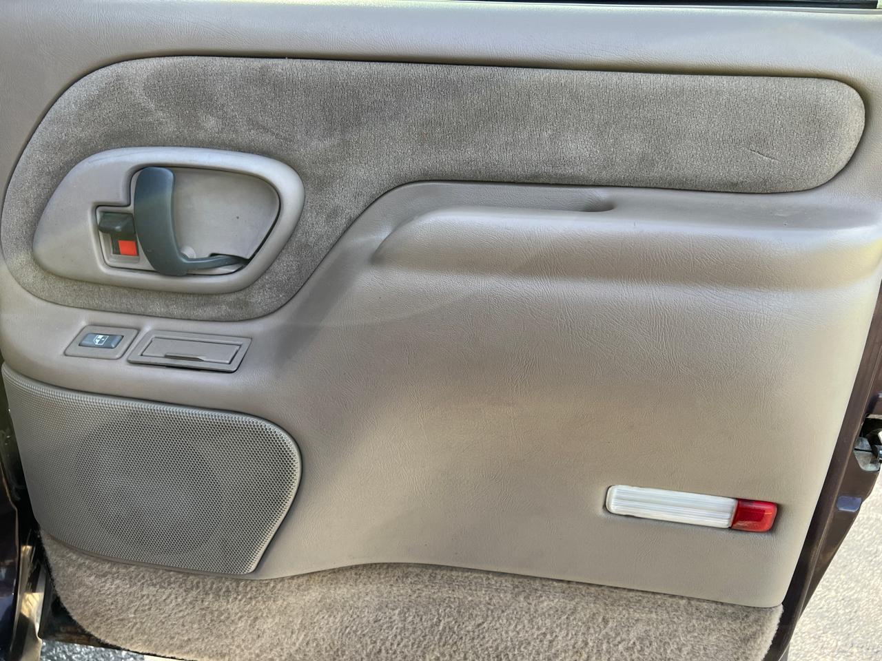 GMC Suburban 1500 4WD 1997