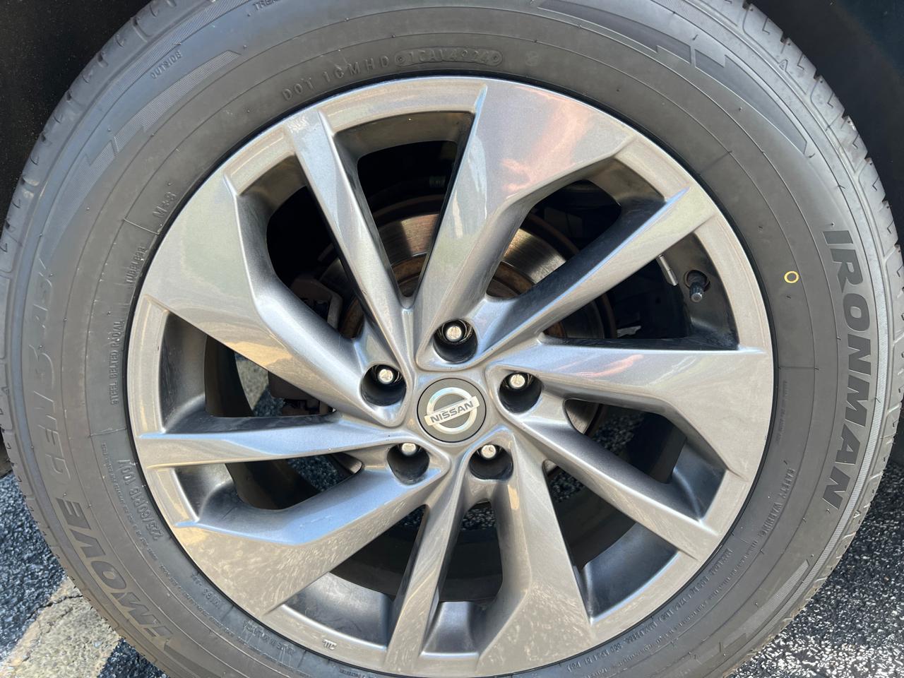 Nissan Rogue FWD 4dr SL 2016