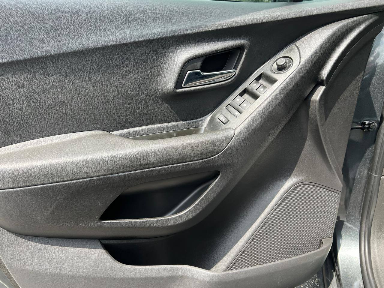 Chevrolet Trax FWD 4dr LS 2019