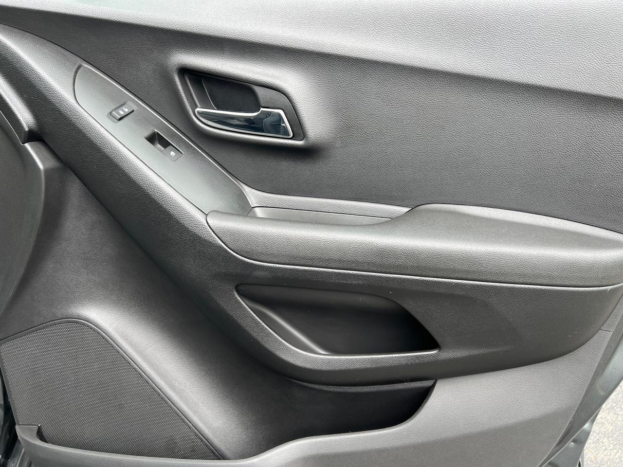 Chevrolet Trax FWD 4dr LS 2019