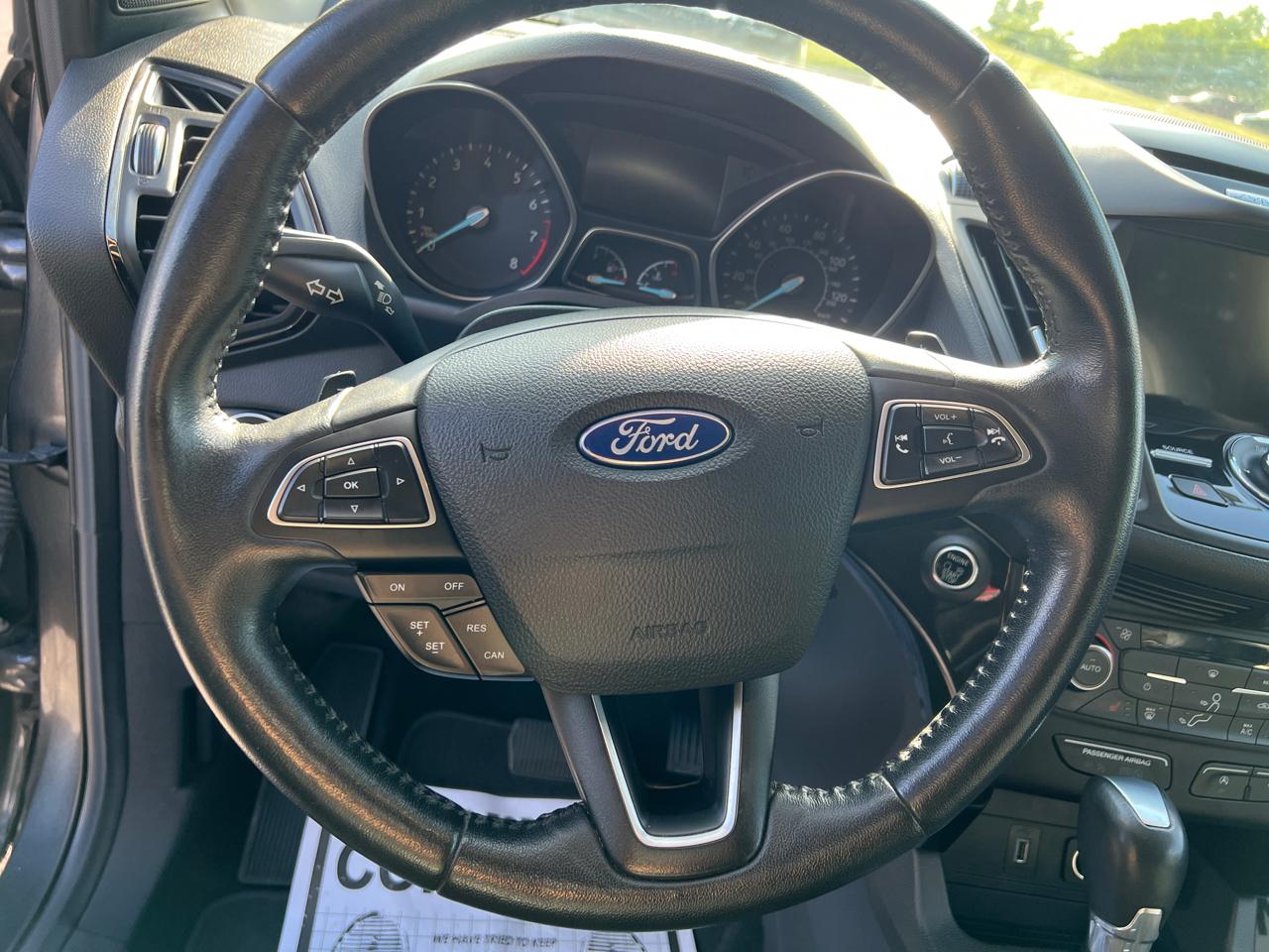 Ford Escape Titanium FWD 2017