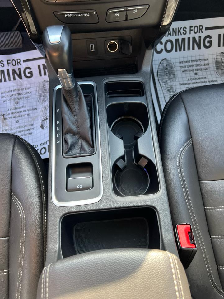 Ford Escape Titanium FWD 2017