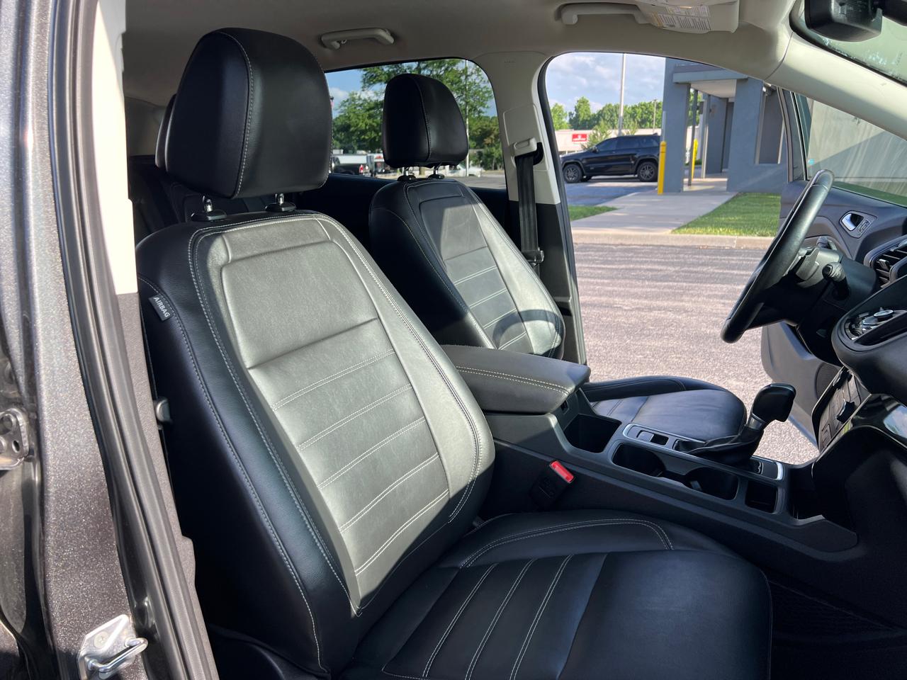 Ford Escape Titanium FWD 2017
