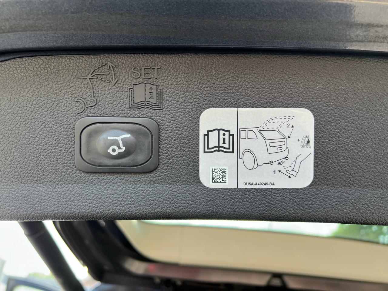 Ford Escape Titanium FWD 2017