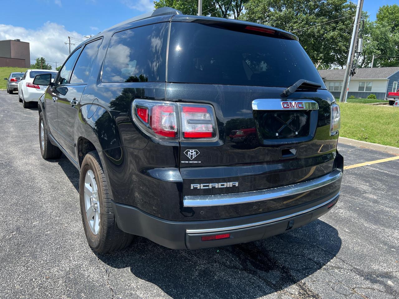 GMC Acadia FWD 4dr SLE2 2014
