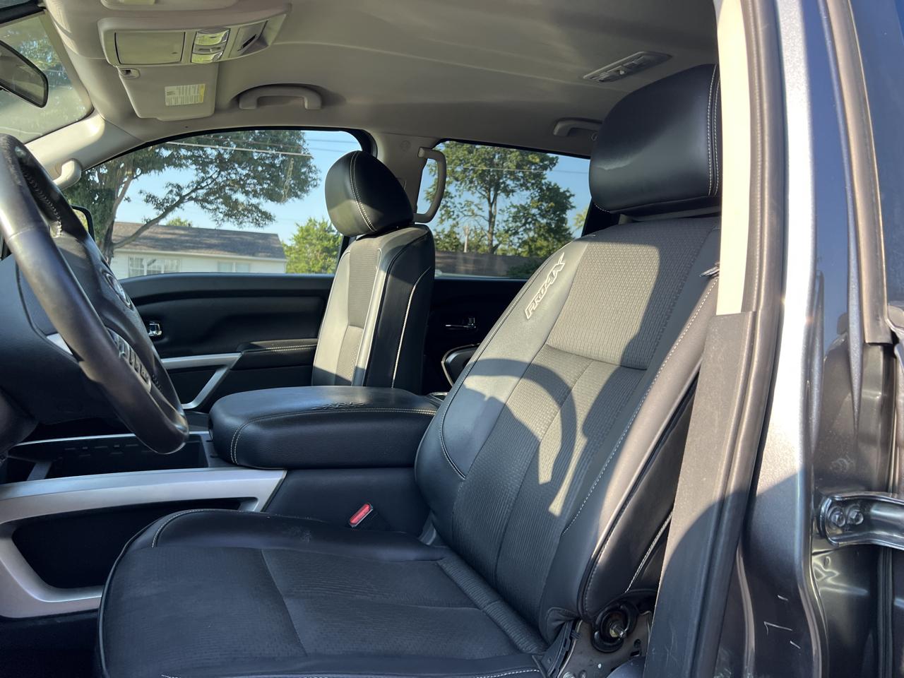 Nissan Titan 4x4 Crew Cab PRO-4X 2017
