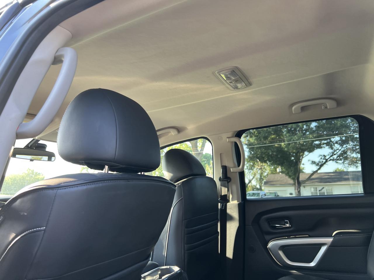 Nissan Titan 4x4 Crew Cab PRO-4X 2017