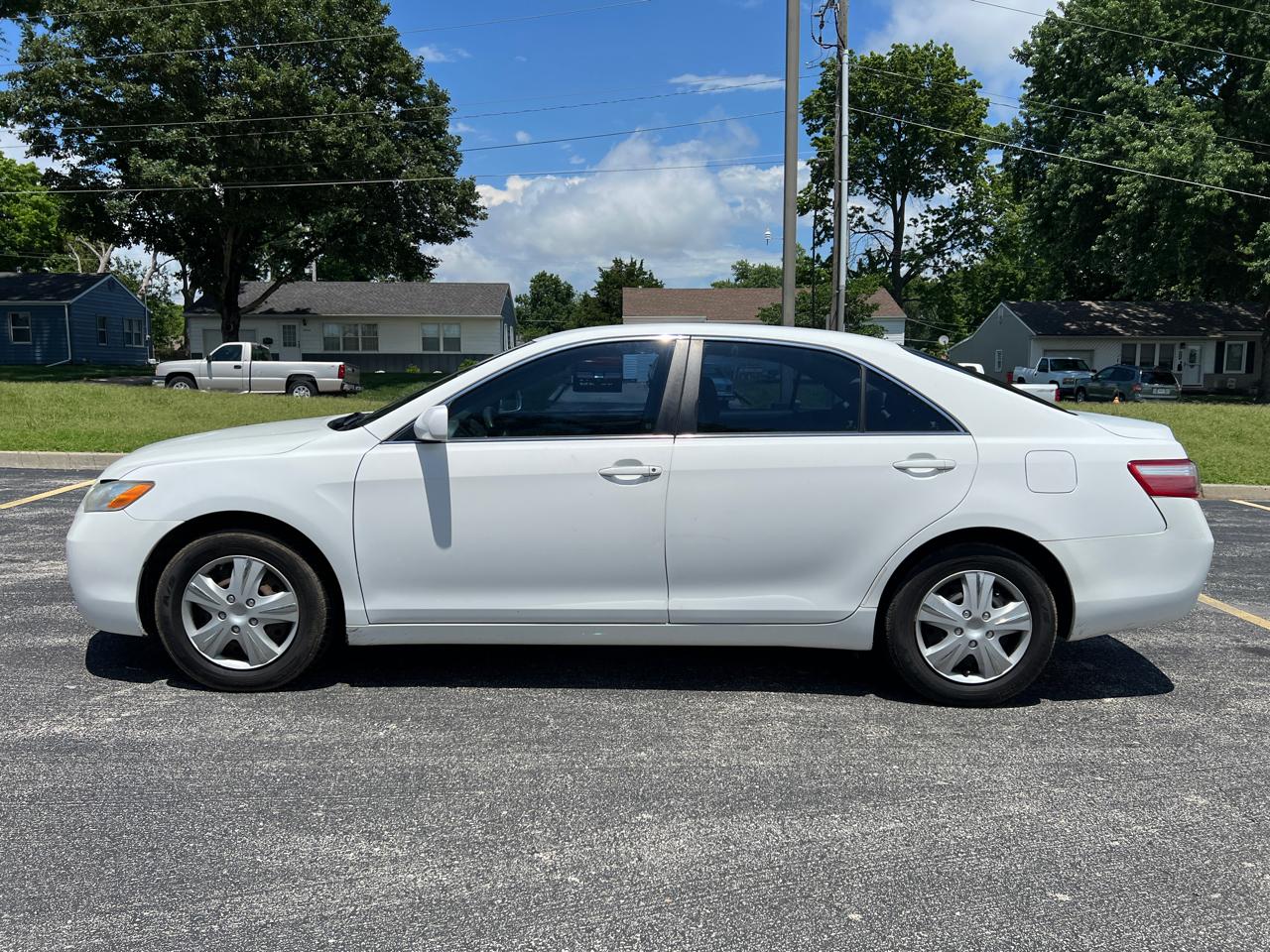 Toyota Camry 4dr Sdn I4 Auto LE (Natl) 2008