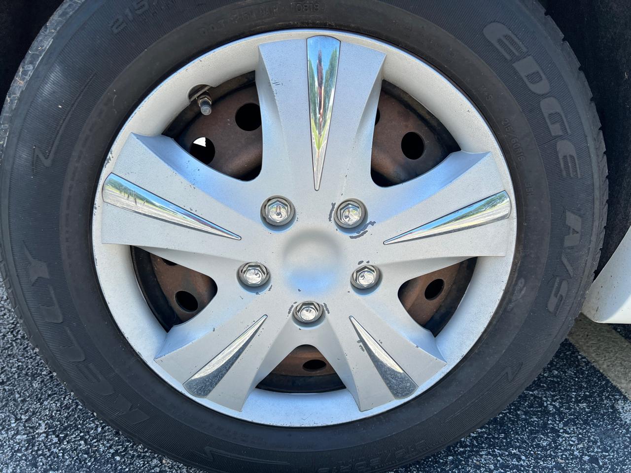 Toyota Camry 4dr Sdn I4 Auto LE (Natl) 2008