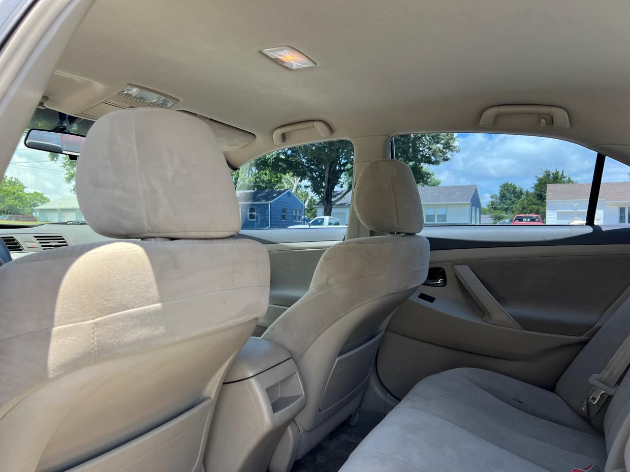 Toyota Camry 4dr Sdn I4 Auto LE (Natl) 2008
