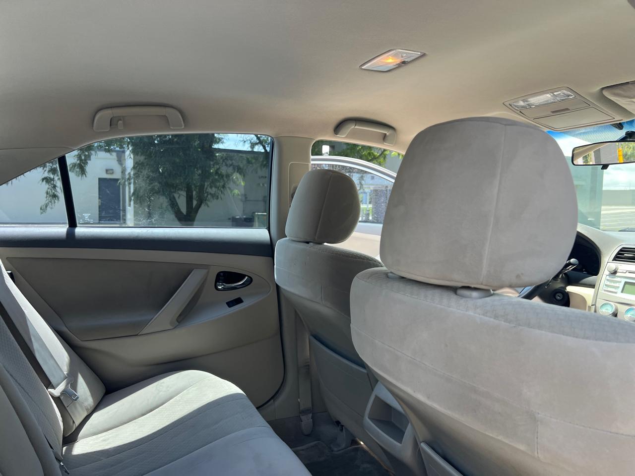 Toyota Camry 4dr Sdn I4 Auto LE (Natl) 2008