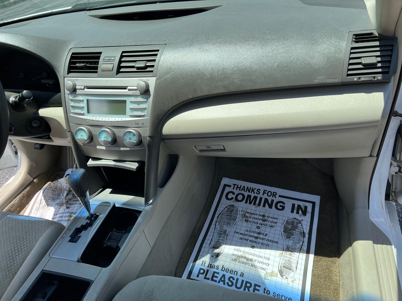 Toyota Camry 4dr Sdn I4 Auto LE (Natl) 2008