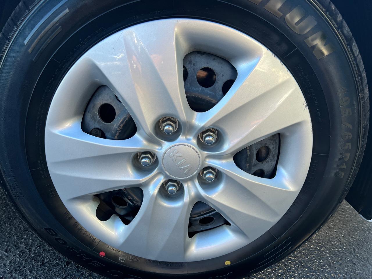 Kia Forte LX Auto 2017