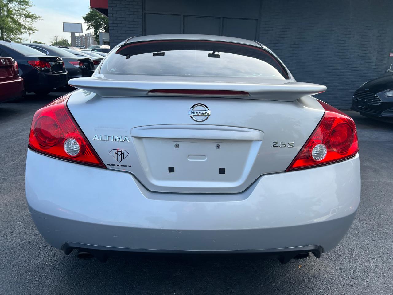 Nissan Altima 2dr Cpe I4 CVT 2.5 S 2009