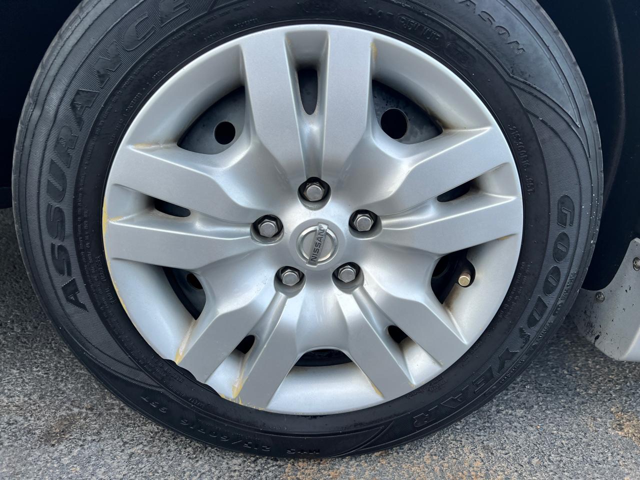 Nissan Altima 2dr Cpe I4 CVT 2.5 S 2009
