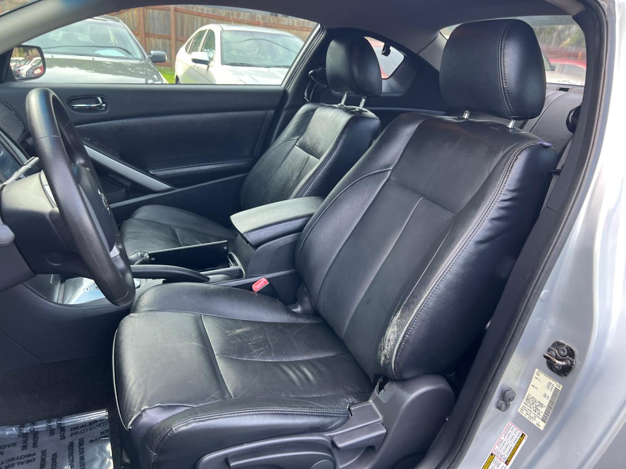 Nissan Altima 2dr Cpe I4 CVT 2.5 S 2009