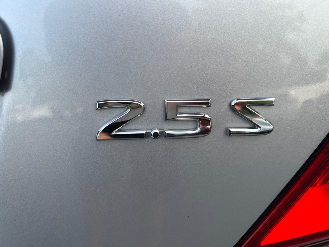 Nissan Altima 2dr Cpe I4 CVT 2.5 S 2009