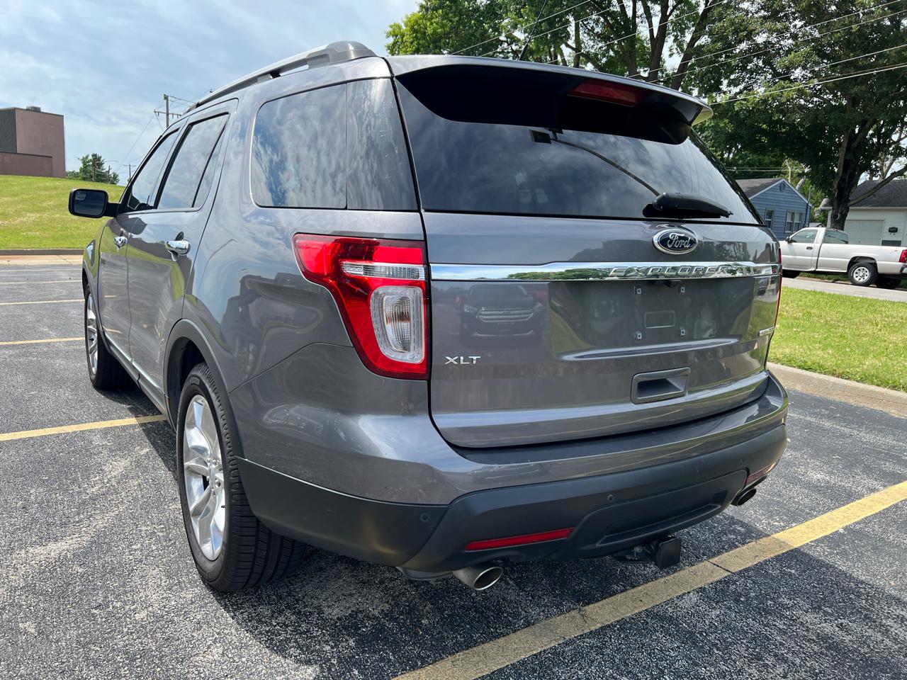 Ford Explorer FWD 4dr XLT 2013