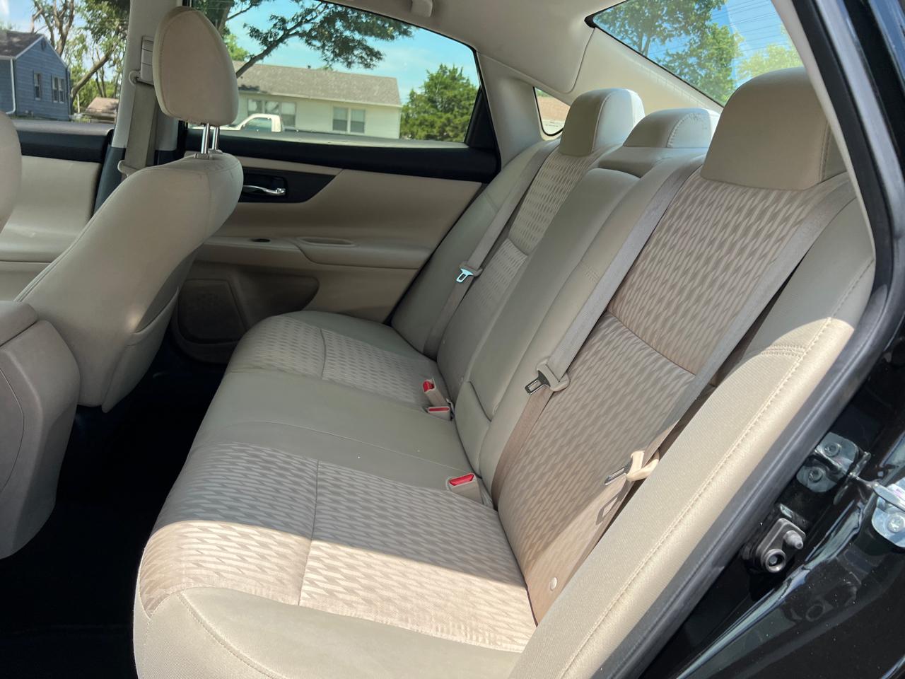 Nissan Altima 2.5 S Sedan 2017