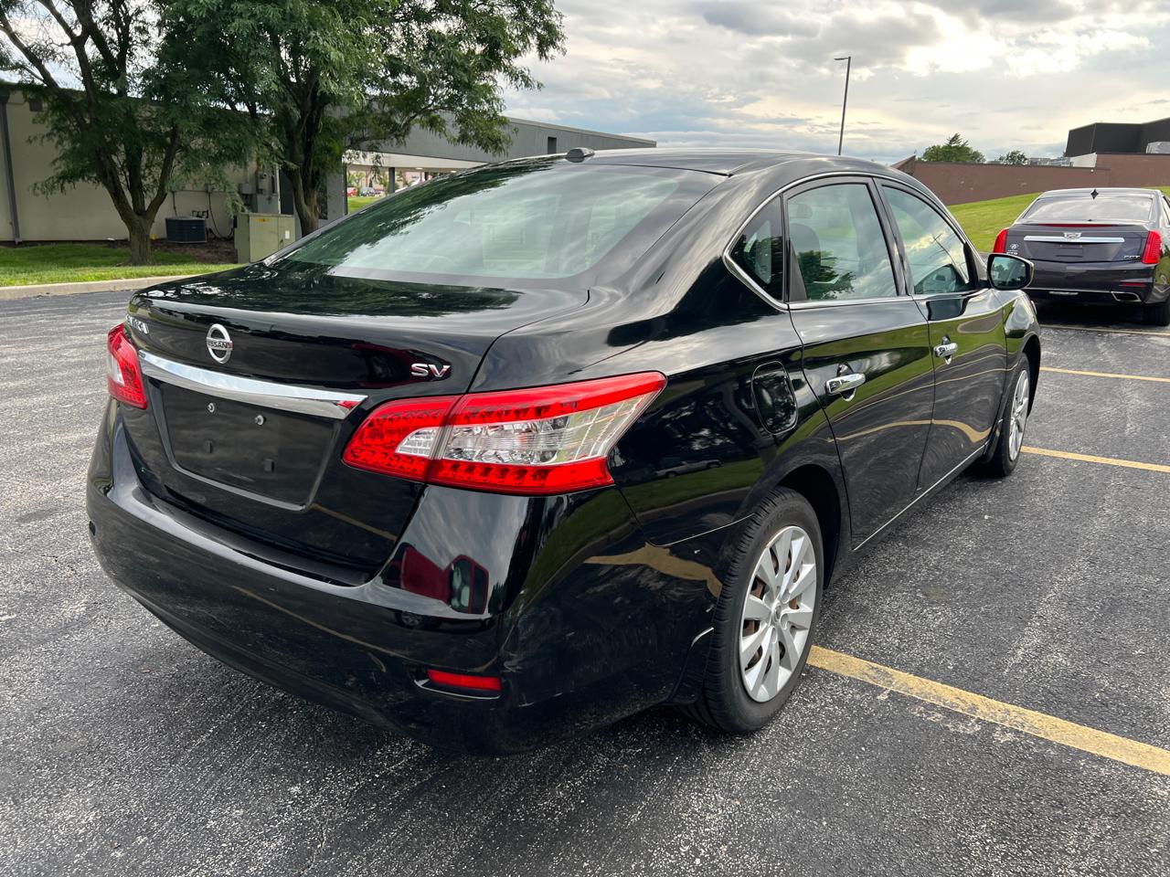 Nissan Sentra 4dr Sdn I4 CVT SV 2015