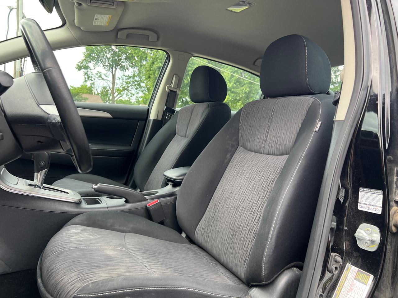 Nissan Sentra 4dr Sdn I4 CVT SV 2015